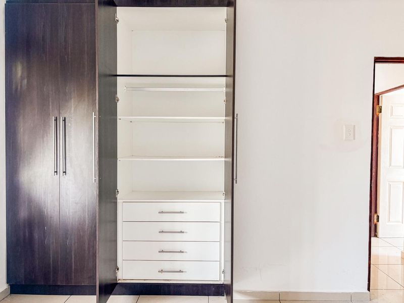 Peaceful Complex Living in Prime Hayfields Location - Photo 4