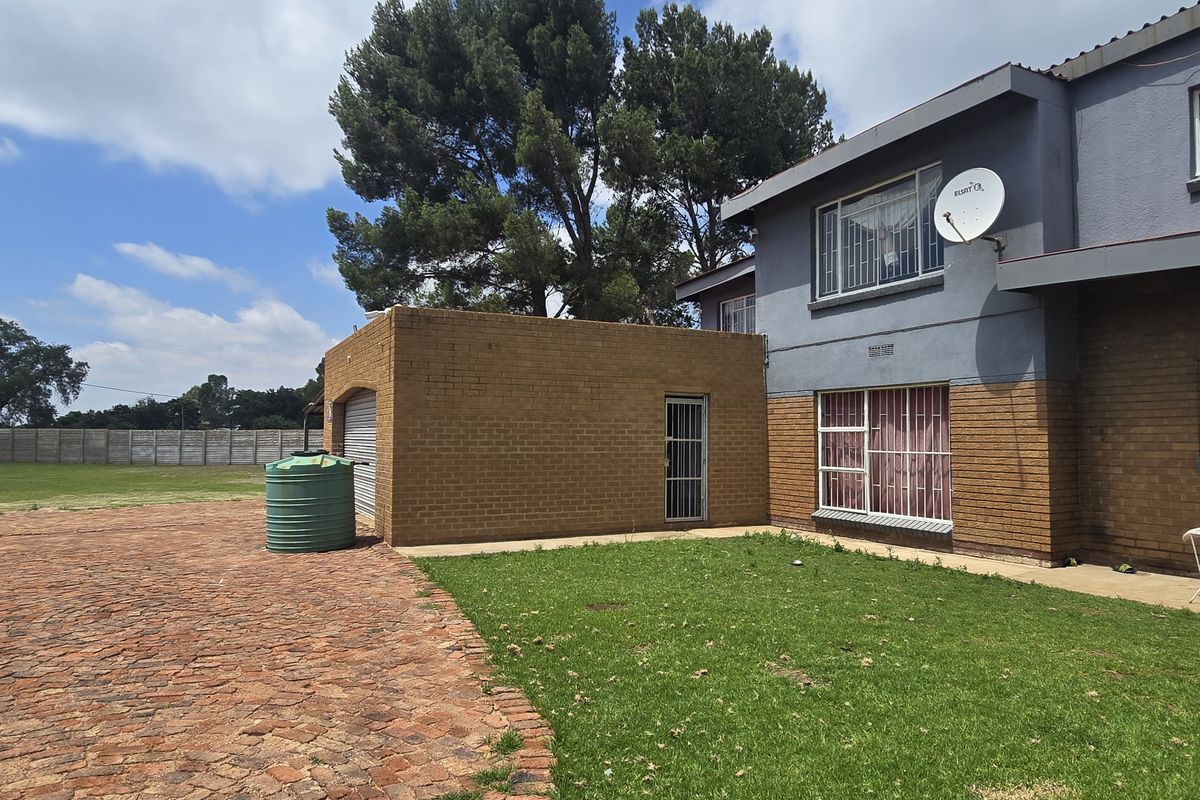 2.14 HA Smallholding - Photo 2