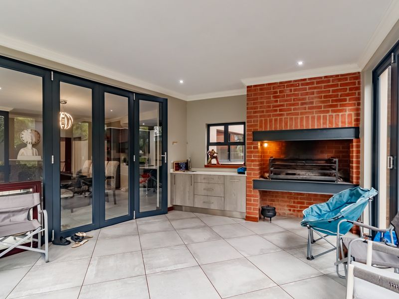 Modern Family Luxury in a Premier Security Estate - Photo 10