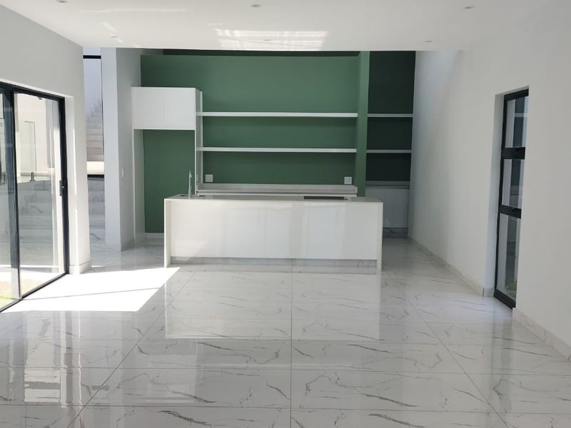 Modern Masterpiece in Palm Lakes Lifestyle Estate - Photo 3