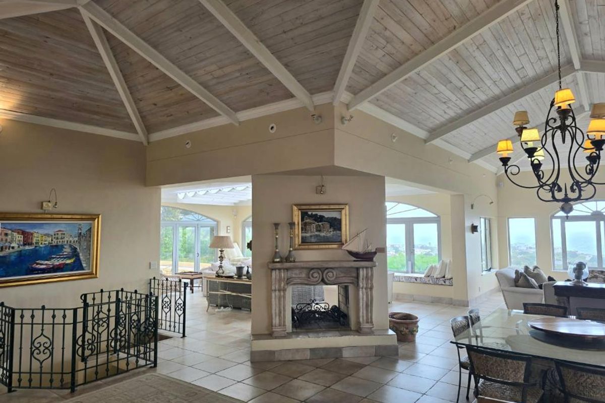 Mediterranean Home – Long-Term Coastal Living - Photo 3