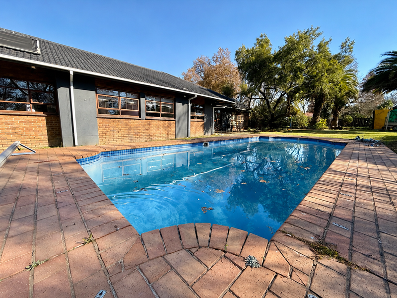 ENTERTAINMENT Property in the heart of the Green Area - Photo 1