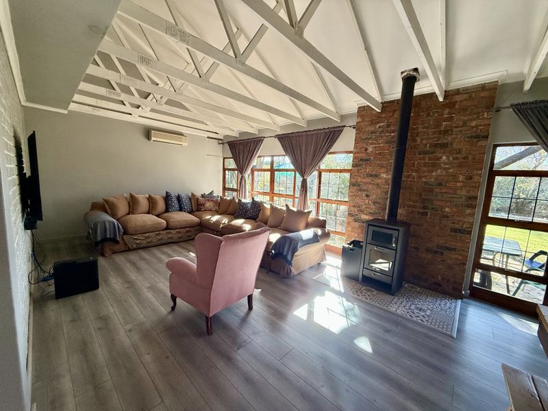 ENTERTAINMENT Property in the heart of the Green Area - Photo 8