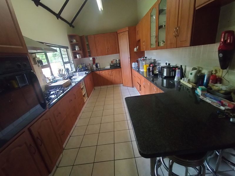 Spacious Lifestyle Property with Thatch Home, Flat & Pool in Heatherdale - Photo 8