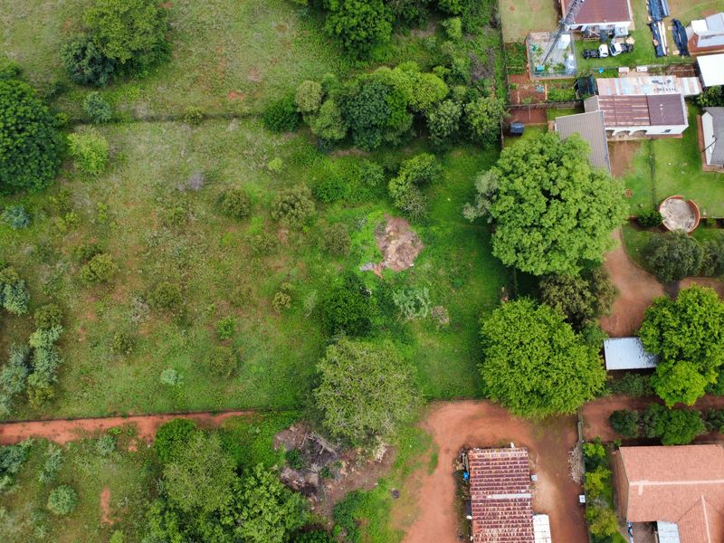 Spacious Lifestyle Property with Thatch Home, Flat & Pool in Heatherdale - Photo 4