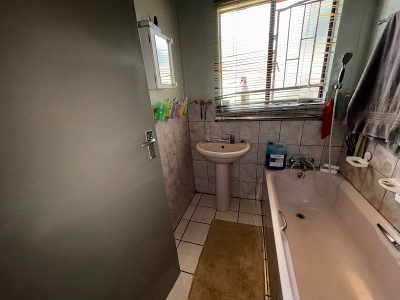 Affordable 3-Bed Opportunity - Photo 6