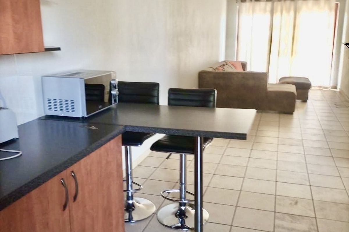 2 Bedroom 2 Bahroom Dounlr Garage-GIVE AWAY PRICE - Photo 2