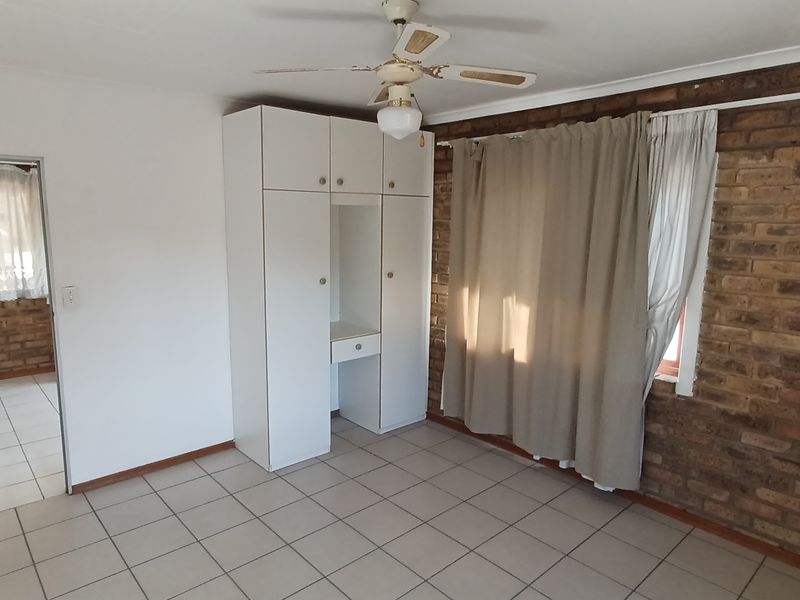 Beautiful, spacious apartment on a stunning property. - Photo 7