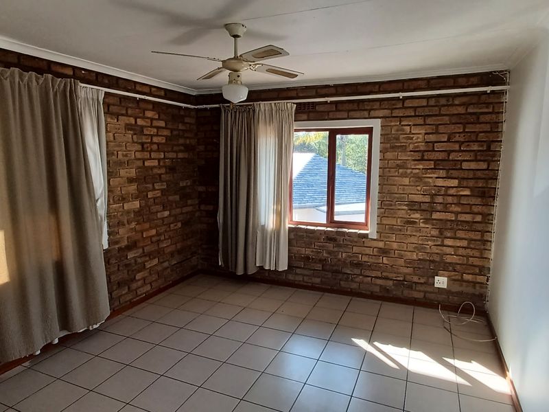 Beautiful, spacious apartment on a stunning property. - Photo 6