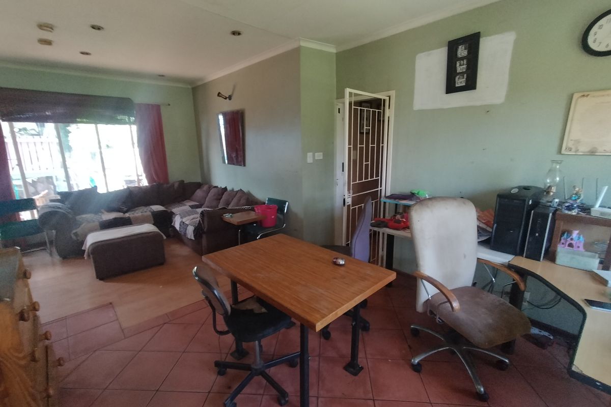 A Visionary’s Opportunity in Eldorette - Photo 3