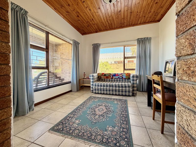 Your Ideal Family Home in the Heart of Onrus - Photo 9