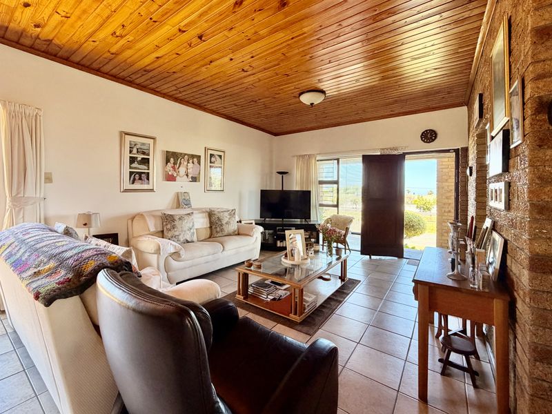 Your Ideal Family Home in the Heart of Onrus - Photo 7