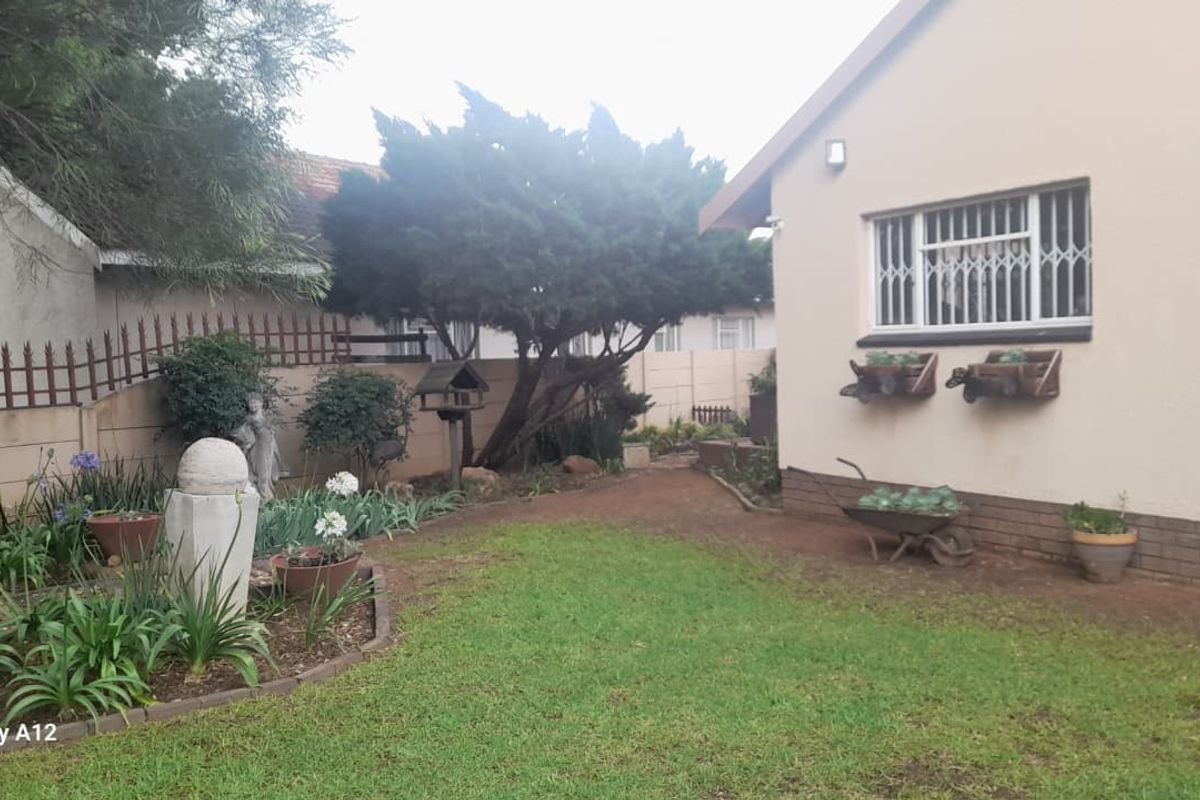 Neat as a pin 4 bedroom house for sale with flatlet - Photo 4