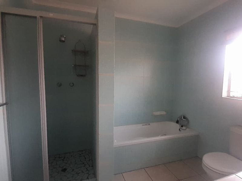 Neat as a pin 4 bedroom house for sale with flatlet - Photo 9