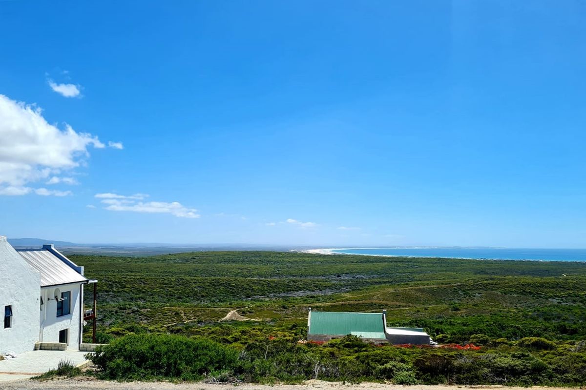 Discover Your Paradise in the L'Agulhas Nature Reserve! - Photo 3