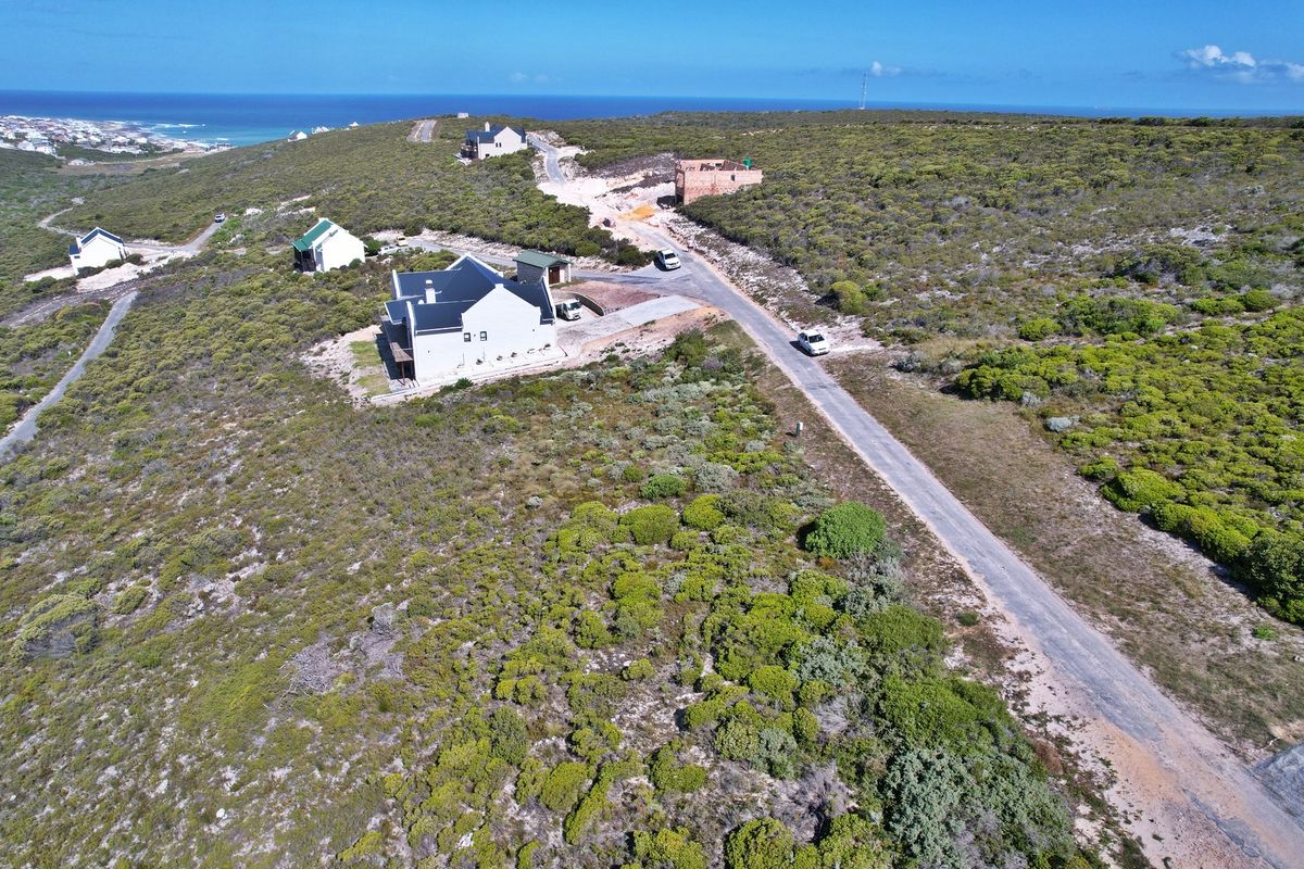 Where Fynbos Living Meets Incredible Views - Photo 3