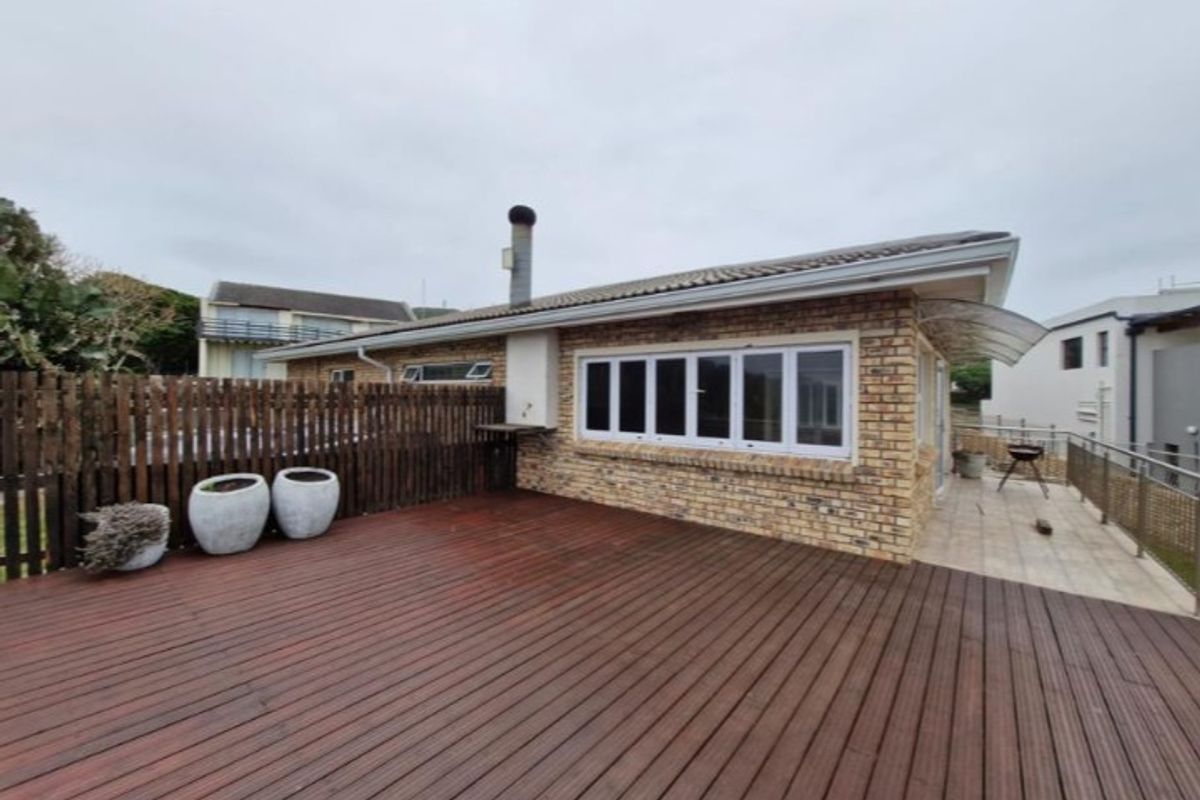 Exclusive Winterstrand Beachfront Palace | A Rare Coastal Masterpiece - Photo 2