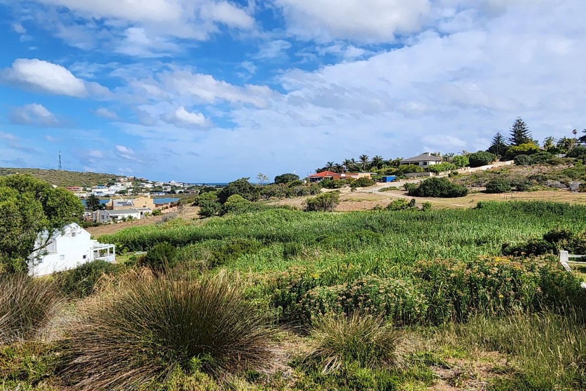 Rare Riverview Gem in Exclusive Kareelaan – A Stand Like No Other - Photo 4