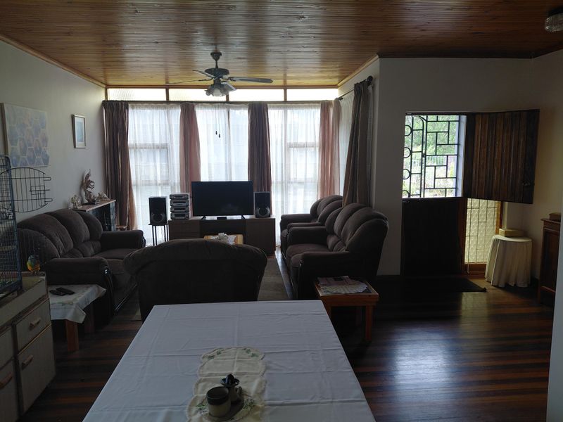 Freehold Pending Sale In Uitenhage - Photo 10