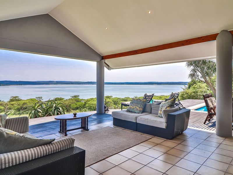 Exquisite Family Home - Photo 10