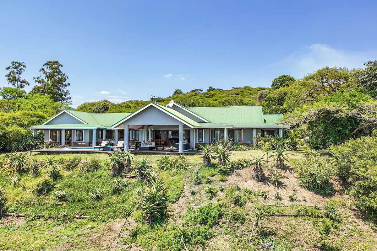 Exquisite Family Home - Photo 5