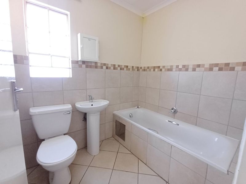 Secure Estate Living with Expansion Potential - Photo 10