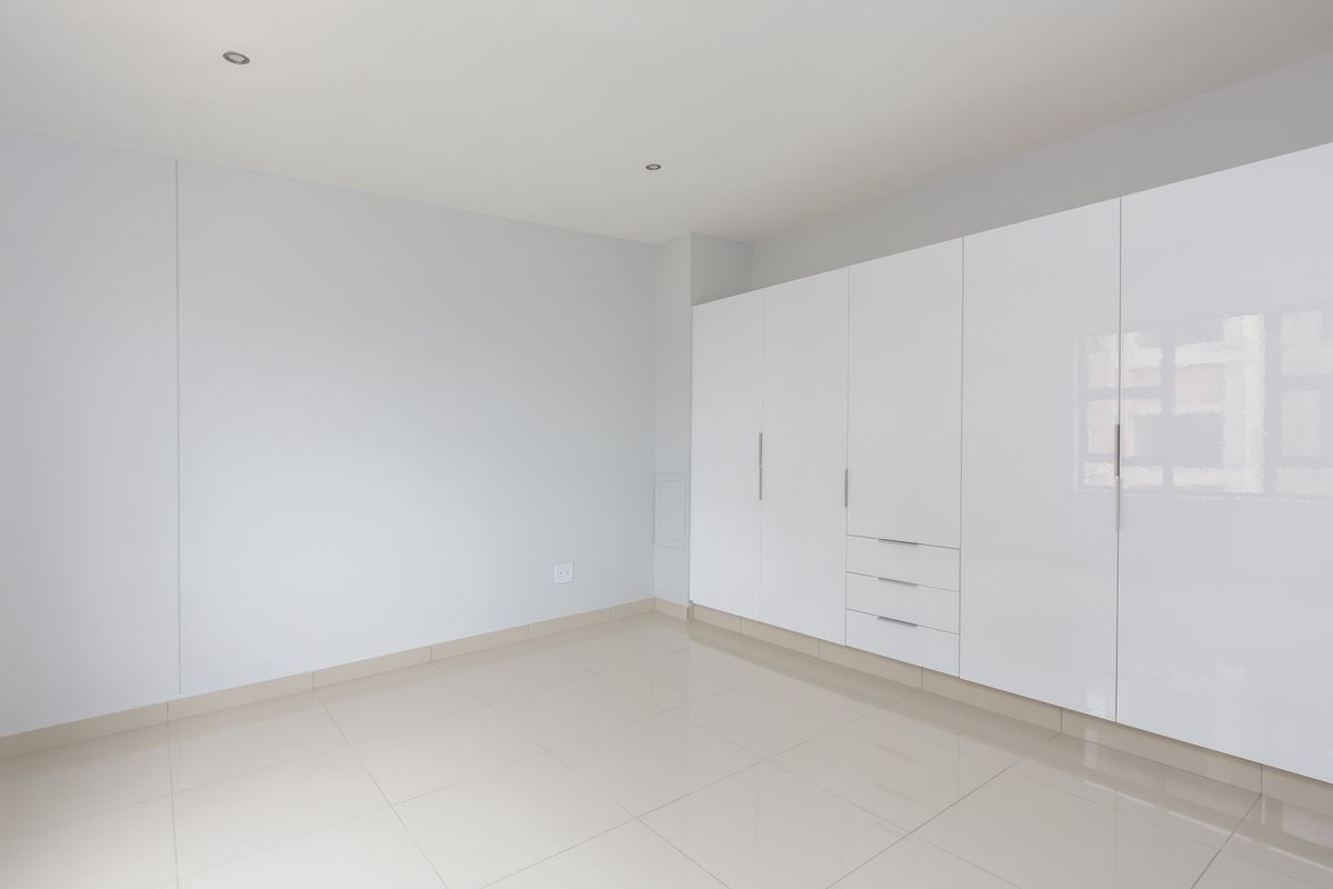 Modern 3 Bedroom Apartment With Sea Views in Umhlanga Ridge - Photo 5