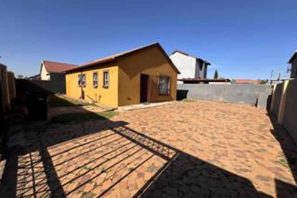 3 BEDROOM HOUSE FOR SALE IN SHARON PARK LIFESTYLE ESTATE - Photo 3