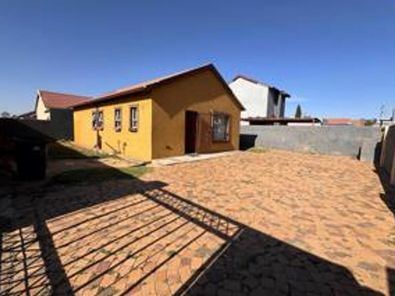 3 BEDROOM HOUSE FOR SALE IN SHARON PARK LIFESTYLE ESTATE - Photo 3