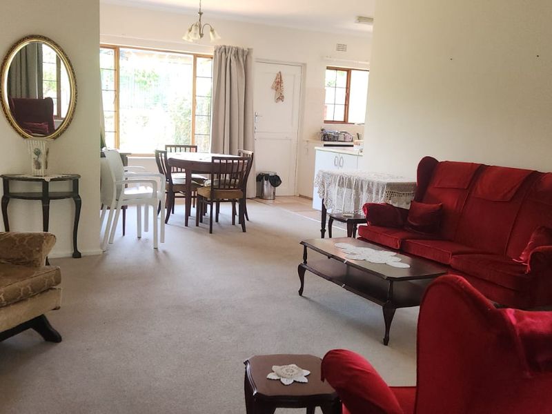 Lovely neat home in Amber Valley - Photo 8