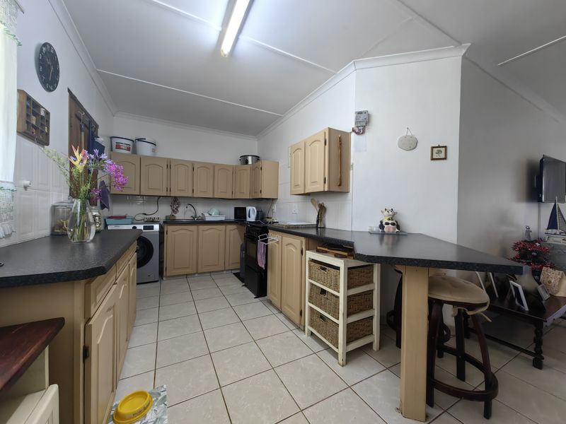 House For Sale In Scottburgh - Photo 2