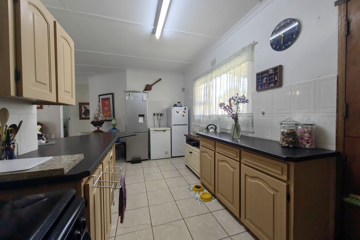 House For Sale In Scottburgh - Photo 4