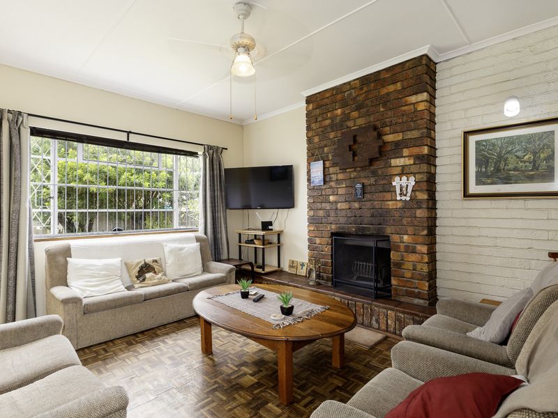 Solid, Spacious & Perfectly Positioned Near the Kowie River in Port Alfred - Photo 3