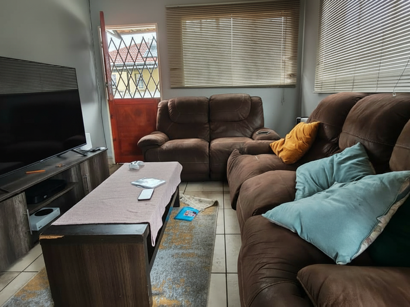 Secure Family Living - Photo 3