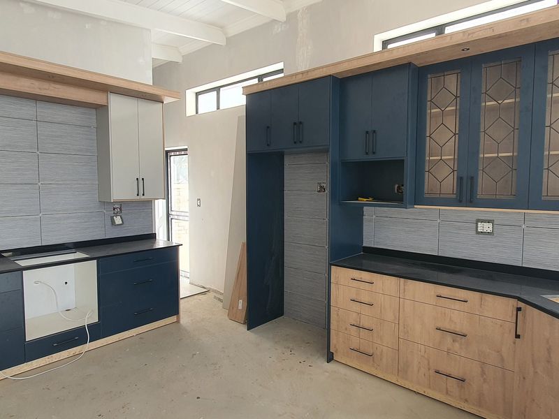 Almost ready for occupation! - Photo 1