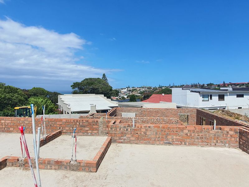 Upmarket Modern living in a secure Linkside address - Photo 8