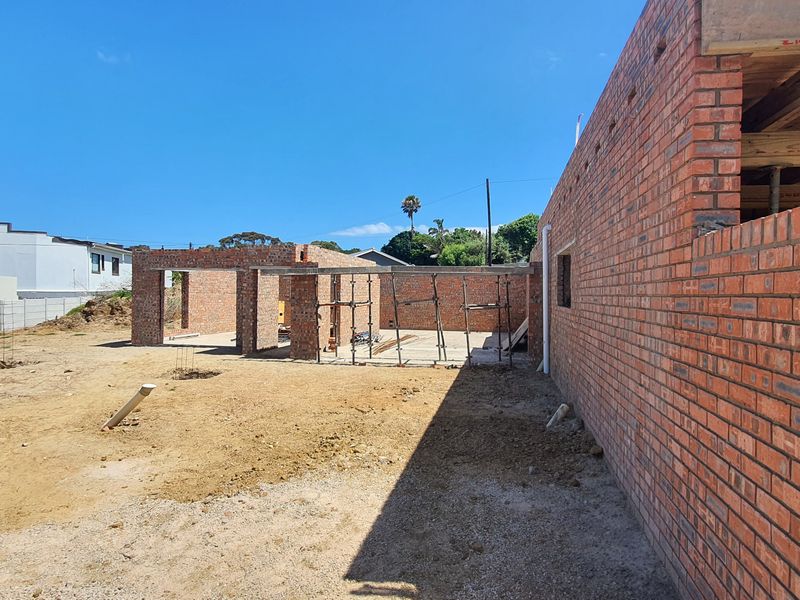 Upmarket Modern living in a secure Linkside address - Photo 6