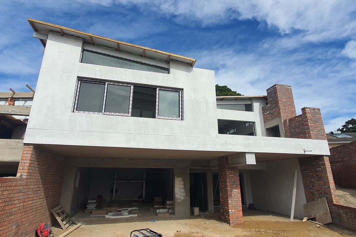 Upmarket Modern living in a secure Linkside address - Photo 2