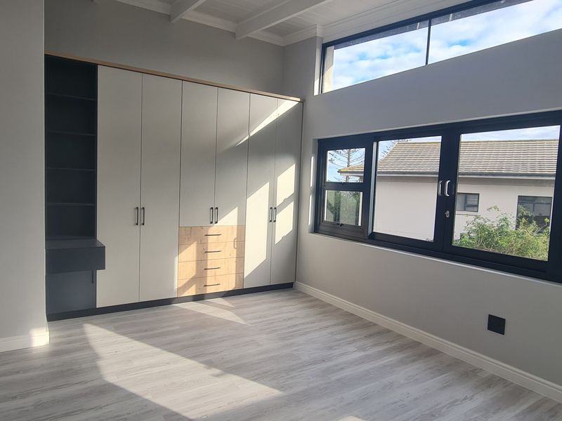 Exclusive New Luxury Residence in Linkside - Photo 2