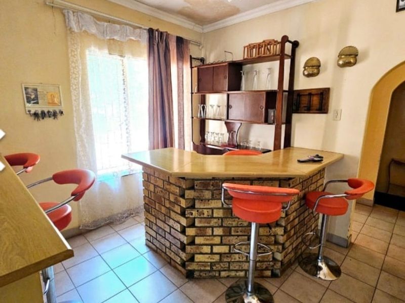 3 Bedroom House for sale in Sasolburg Ext 11 - Photo 7
