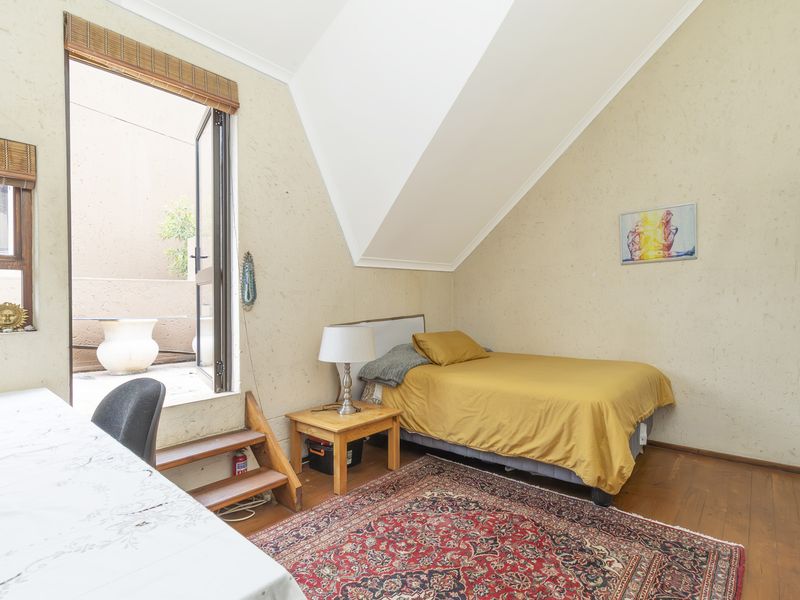 Spacious 1-Bed, 1-Bath Loft-Apartment, 77Sqm, Chobe Sands,  Pet friendly. No transfer duty. - Photo 10