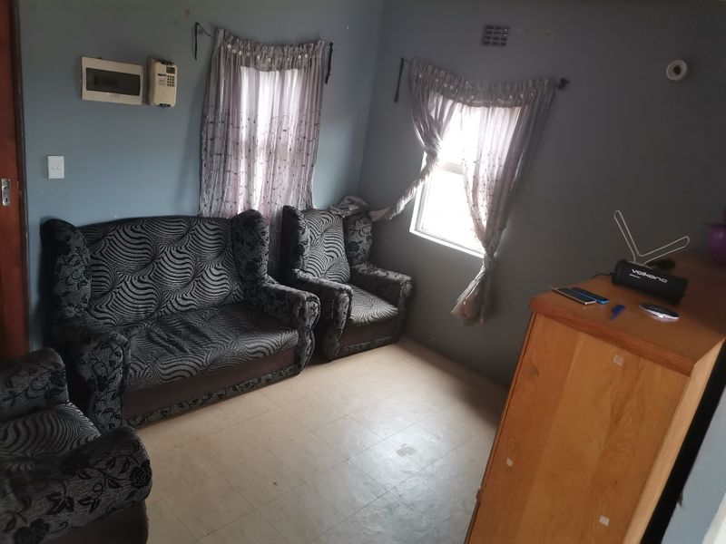 House For Sale In Mossel Bay - Photo 2