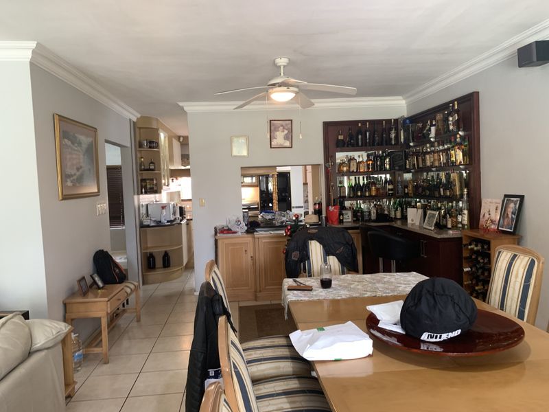 Private and Secluded End-Unit with Distant Sea Views - Photo 4