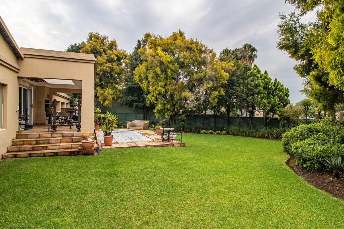 Secure, Spacious Luxury in One of Edenvale’s Finest Enclosures - Photo 3