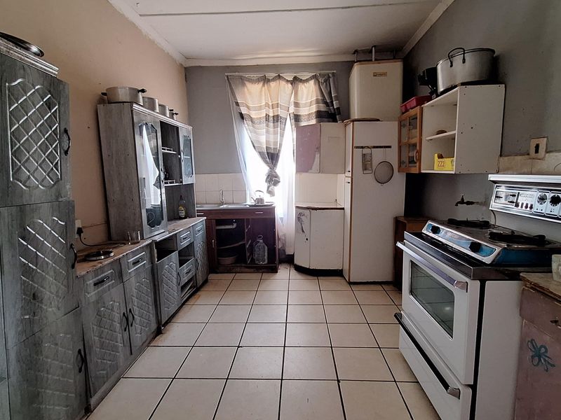 House with flat and additional quarters for sale - Photo 4