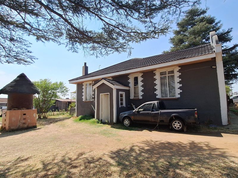 House with flat and additional quarters for sale - Photo 2