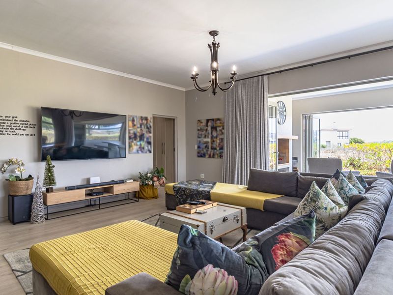 North-Facing Home with Prime Fairway Views - Photo 10