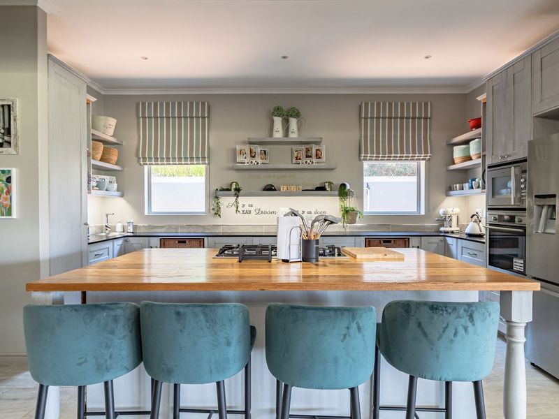 North-Facing Home with Prime Fairway Views - Photo 9