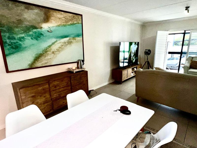 Modern elegant ground floor garden unit - Photo 4