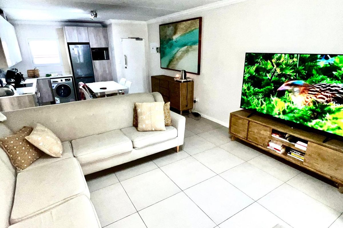 Modern elegant ground floor garden unit - Photo 3